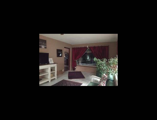 5 BEDROOM HOUSE FOR SALE IN BIRCHLEIGH